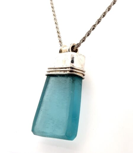 22” Rope Chain Necklace w/ 925 Sterling Silver Blue Sea Glass Pendant 37.3g