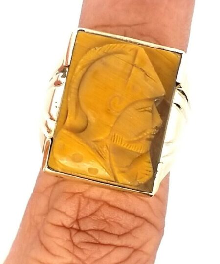 10K Yellow Gold Tiger's Eye Intaglio Roman Soldier Image Ring Size-9.5