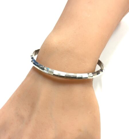 7.5” Hammered Hinged Bangle Bracelet 925 Sterling Silver 5.4g