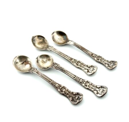 Set of (4) - 2” Tiffany & Co. English King Salt Spoons 12.1g