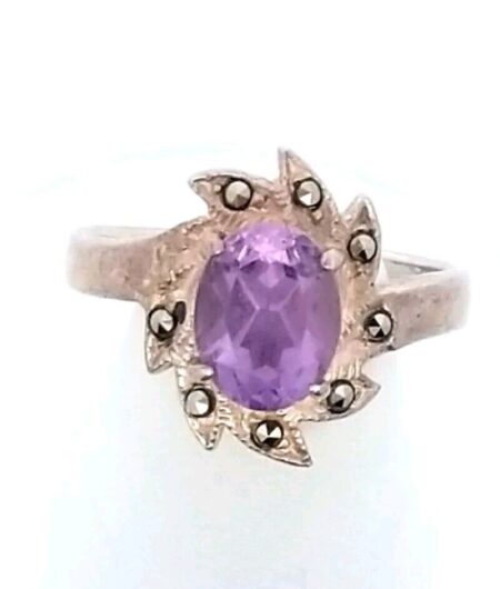Sterling Silver Oval Amethyst & Marcasite Ring 4.1 Grams Size-8