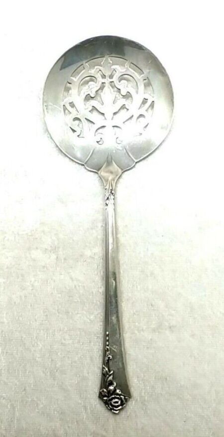 Heirloom (ONEIDA) Sterling Damask Rose Tomato Server Spoon No Monogram