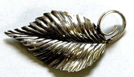 Vintage Jewelart Sterling Silver Leaf Pin/Brooch 7.4 Grams